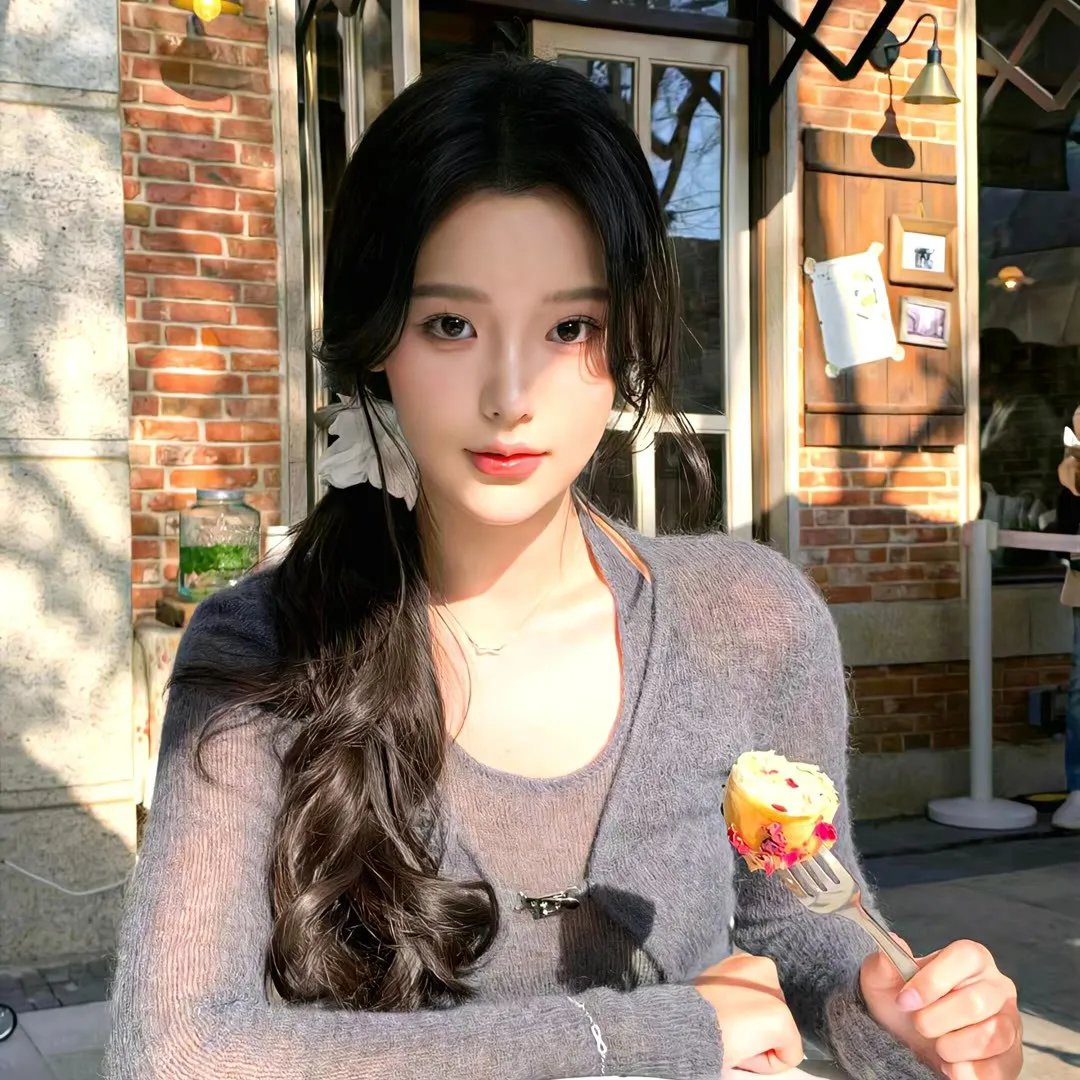 Everybody Loves Diamonds